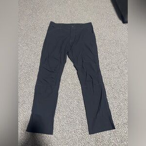 KUHL Men's Renegade Afire High Performance Chino Pant In Dark Grey 38x34 (A10)